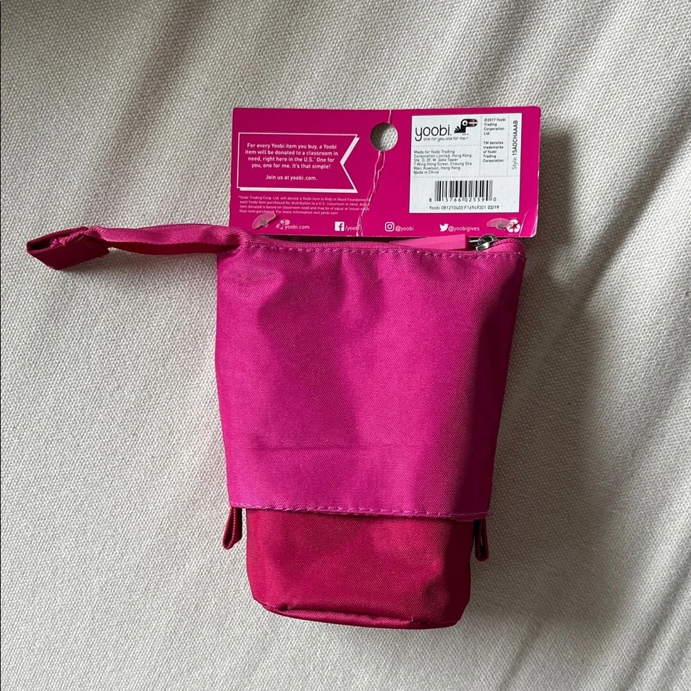NWT Yoobi Fuchsia Standing Expanding Pencil Holder